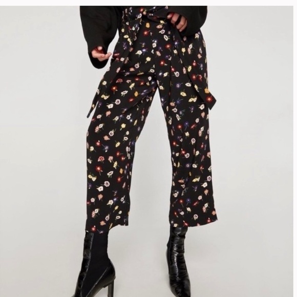 ZARA high rise black floral wide leg trousers size small - Picture 1 of 9